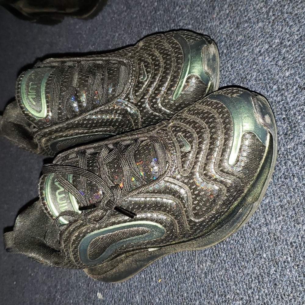 NIKE AIR MAX 720 THROWBACK FUTURE